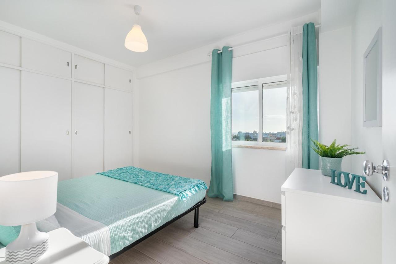 Apartamento Cor Do Mar - Sunny, Clean And Spacious Apartment With Sea View, In Alvor - Very Close Walking Distance To The Beach And Alvor Village Exteriör bild